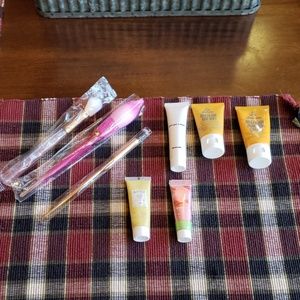 8 piece beauty products